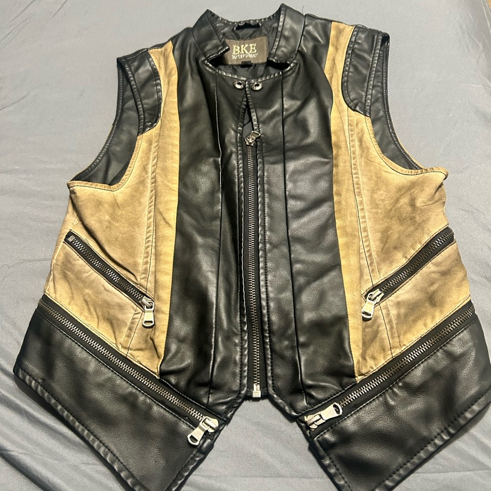 BKE Two-Tone Leather Vest with Zipper Accents
